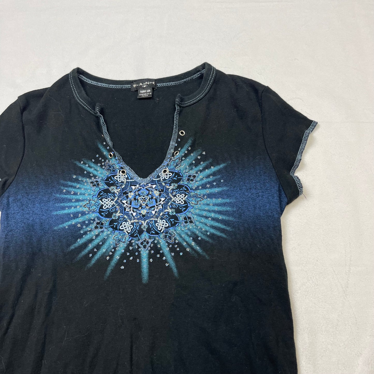 Boho graphic v neck top (M)