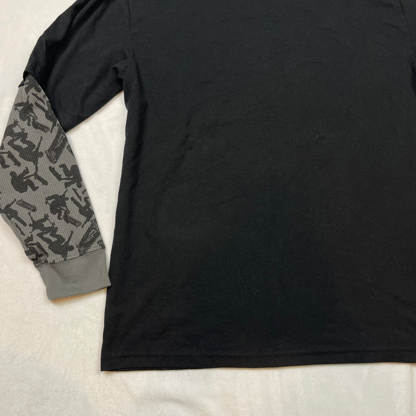 Grunge layered thermal tshirt (M)