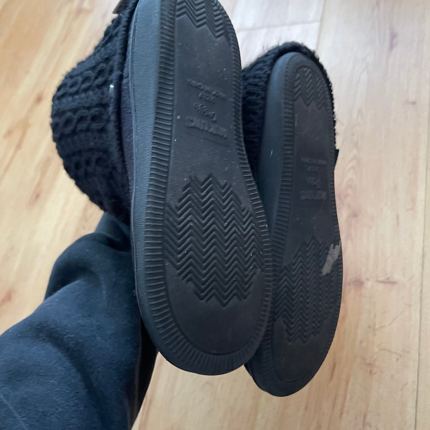 Emo knit fold over boots (US7)