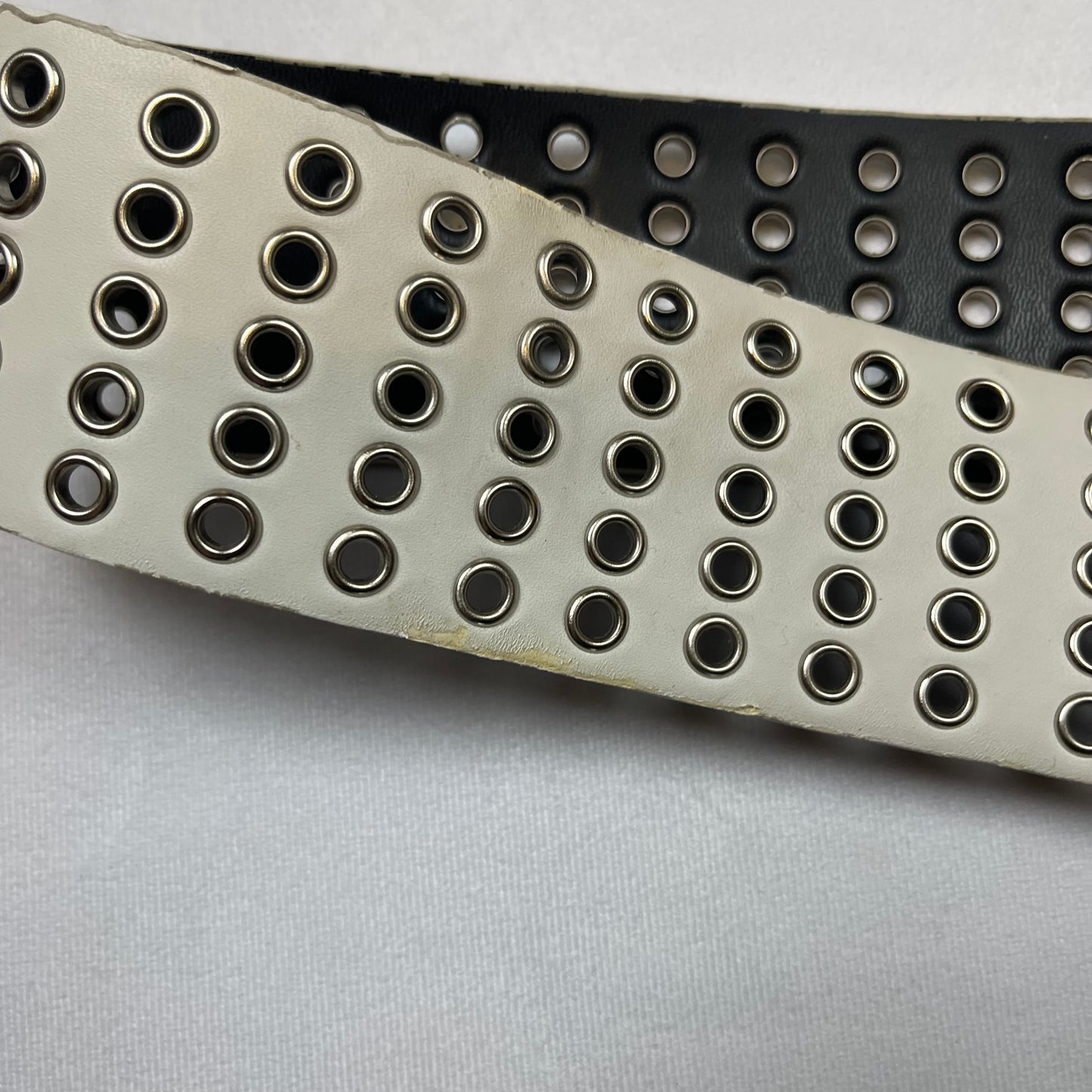 Emo triple row grommet belt (35”)
