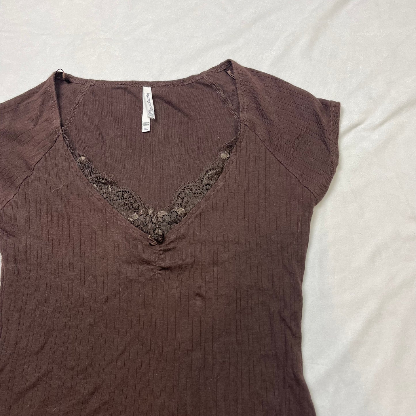 Y2K lace bow fitted top (XL)