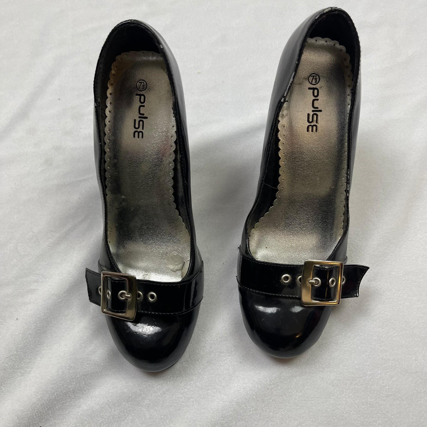 Y2K buckle heels (US7.5)