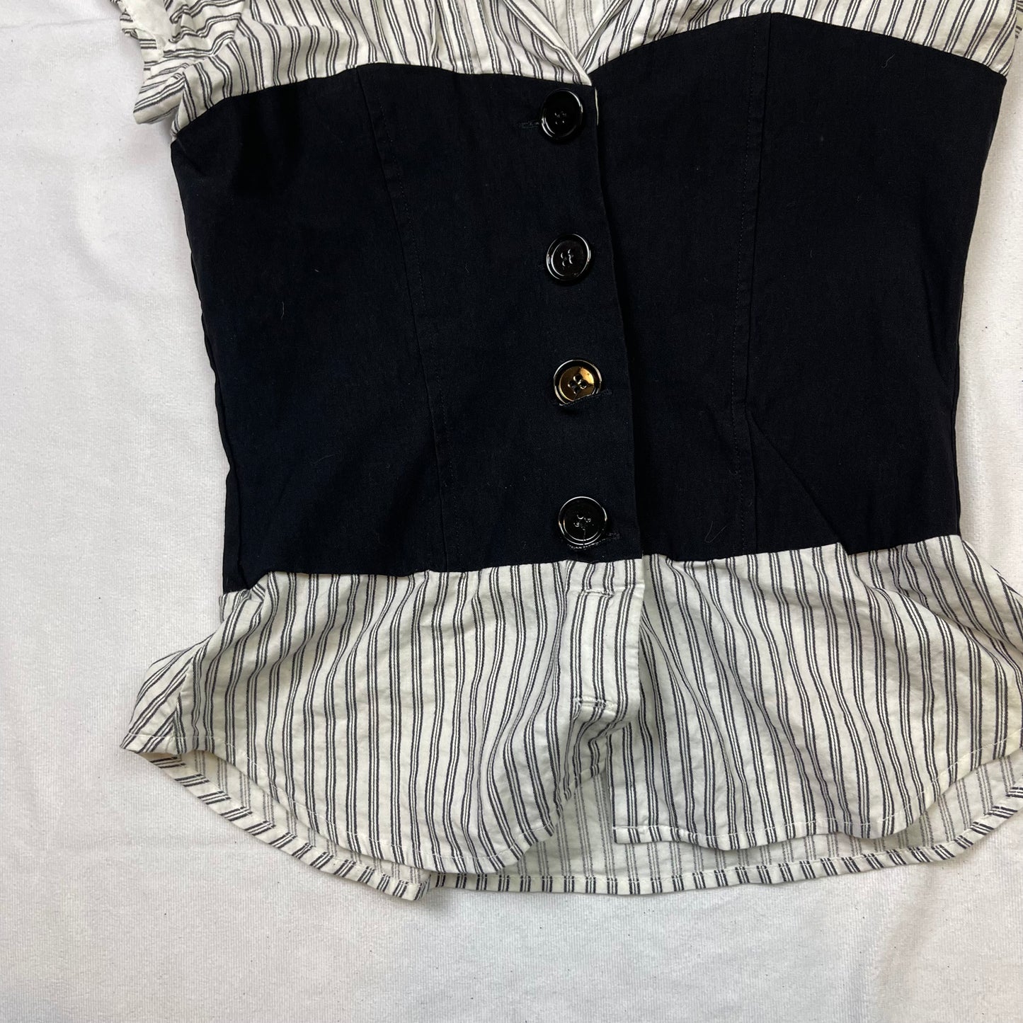 Y2K pinstripe button down blouse (L)