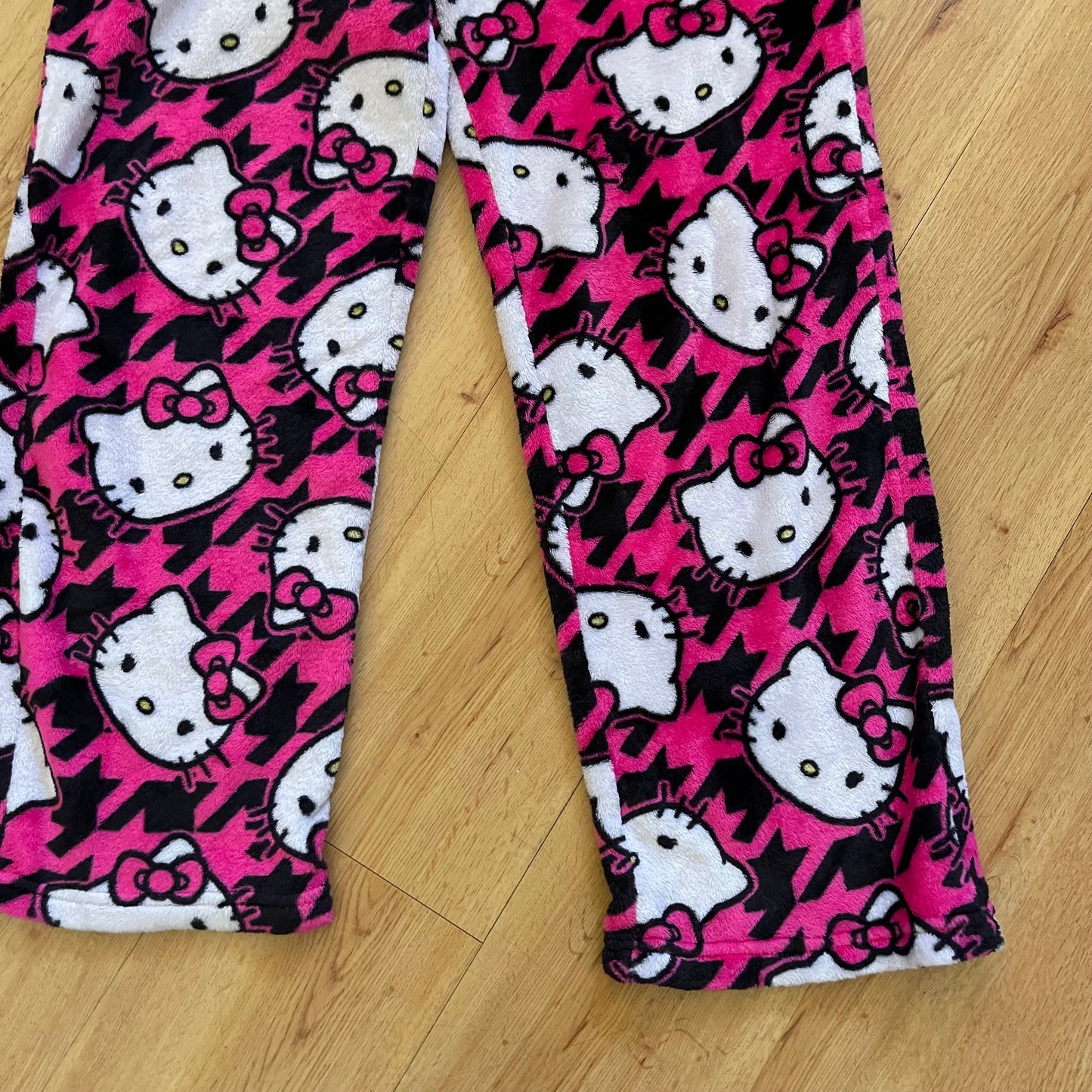 Y2K hello kitty pj pants (M)