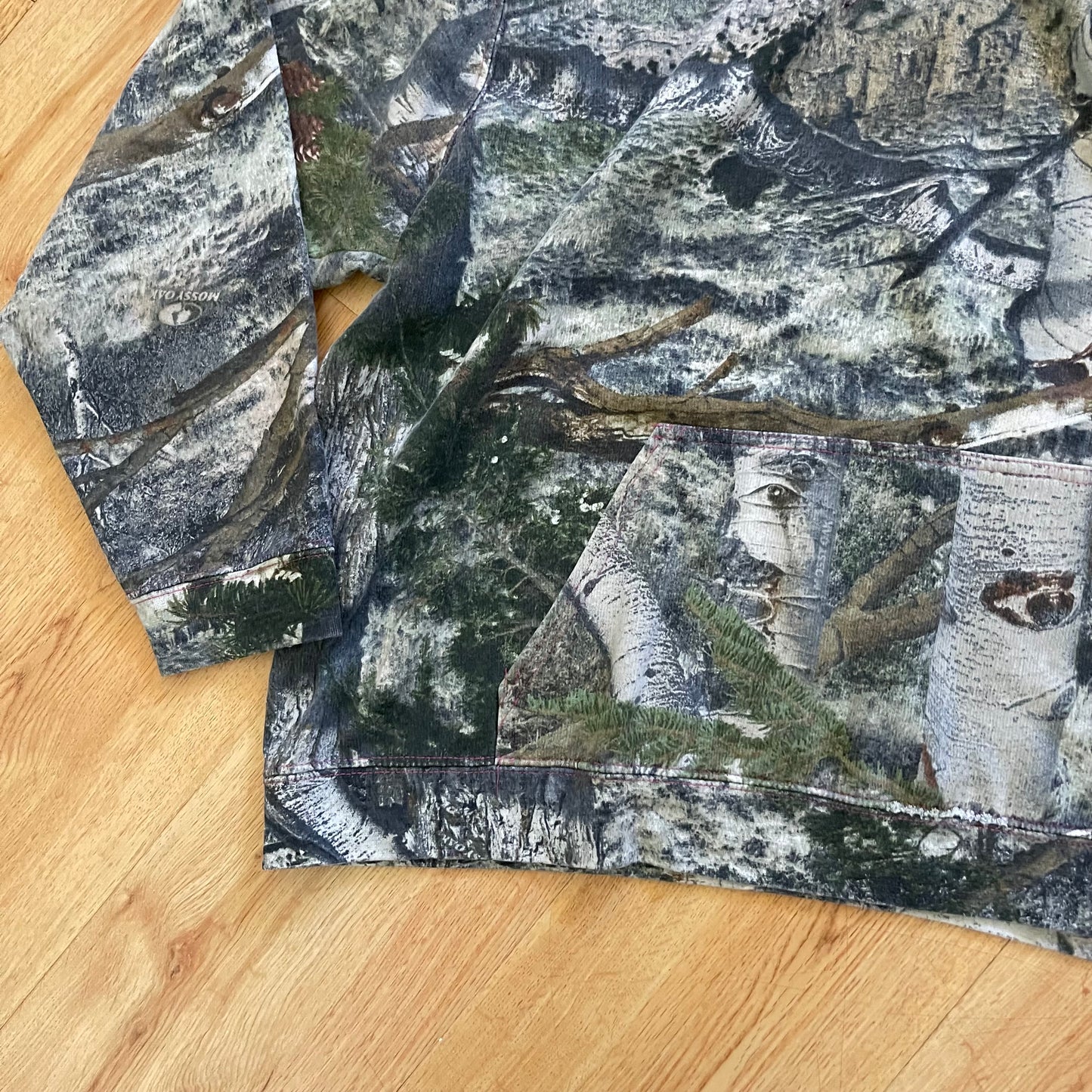 Y2K camo hoodie (XXL)