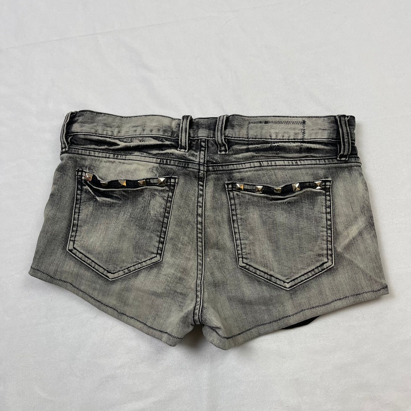 Emo upcycled jumbo grommet shorts (30”)