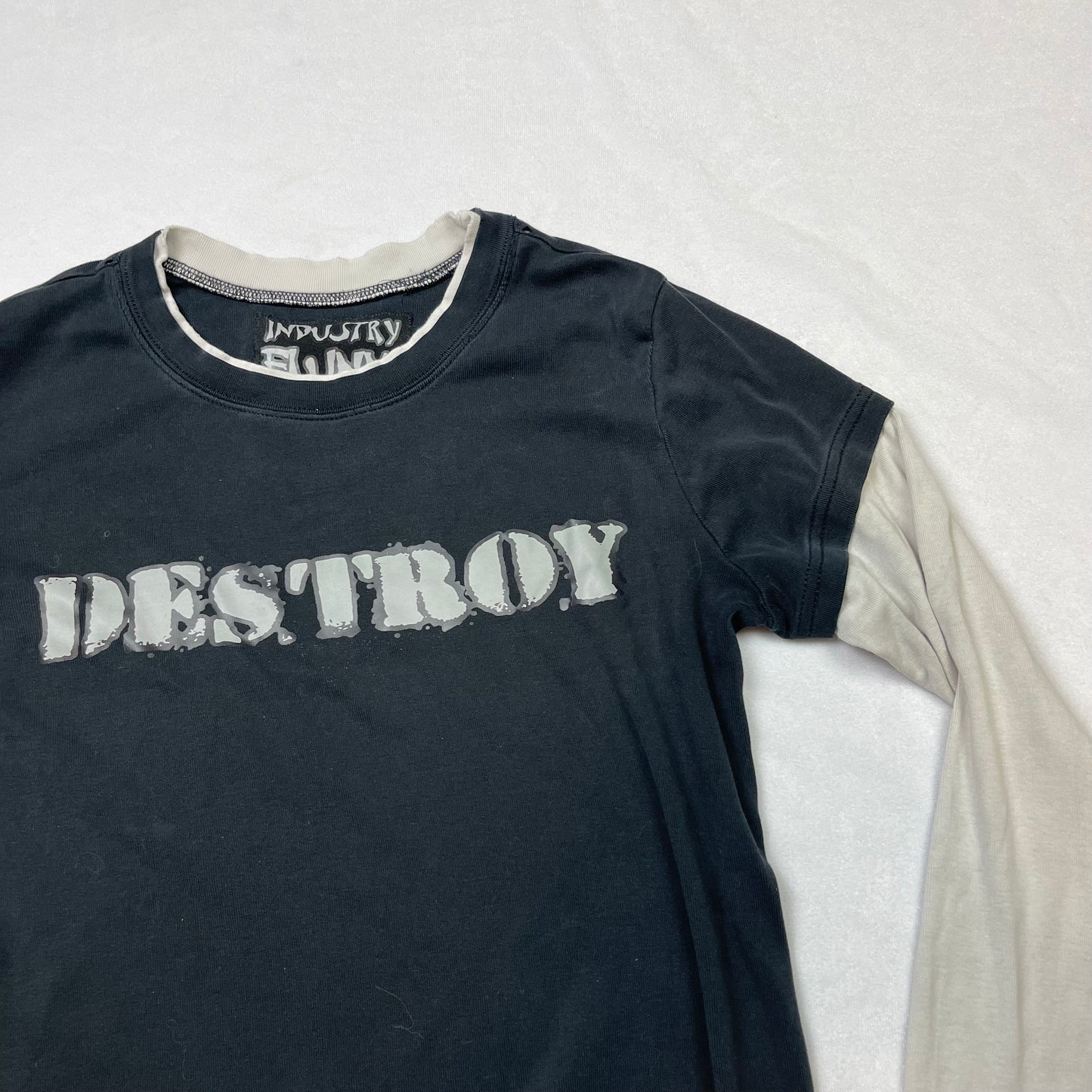 Grunge destroy layered tshirt (L)