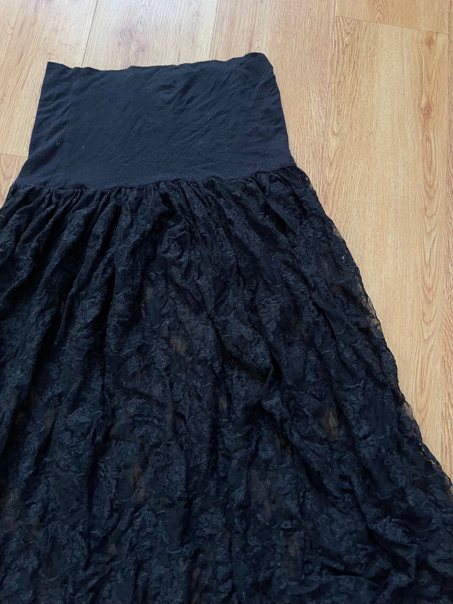 Goth sheer lace maxi skirt (L)