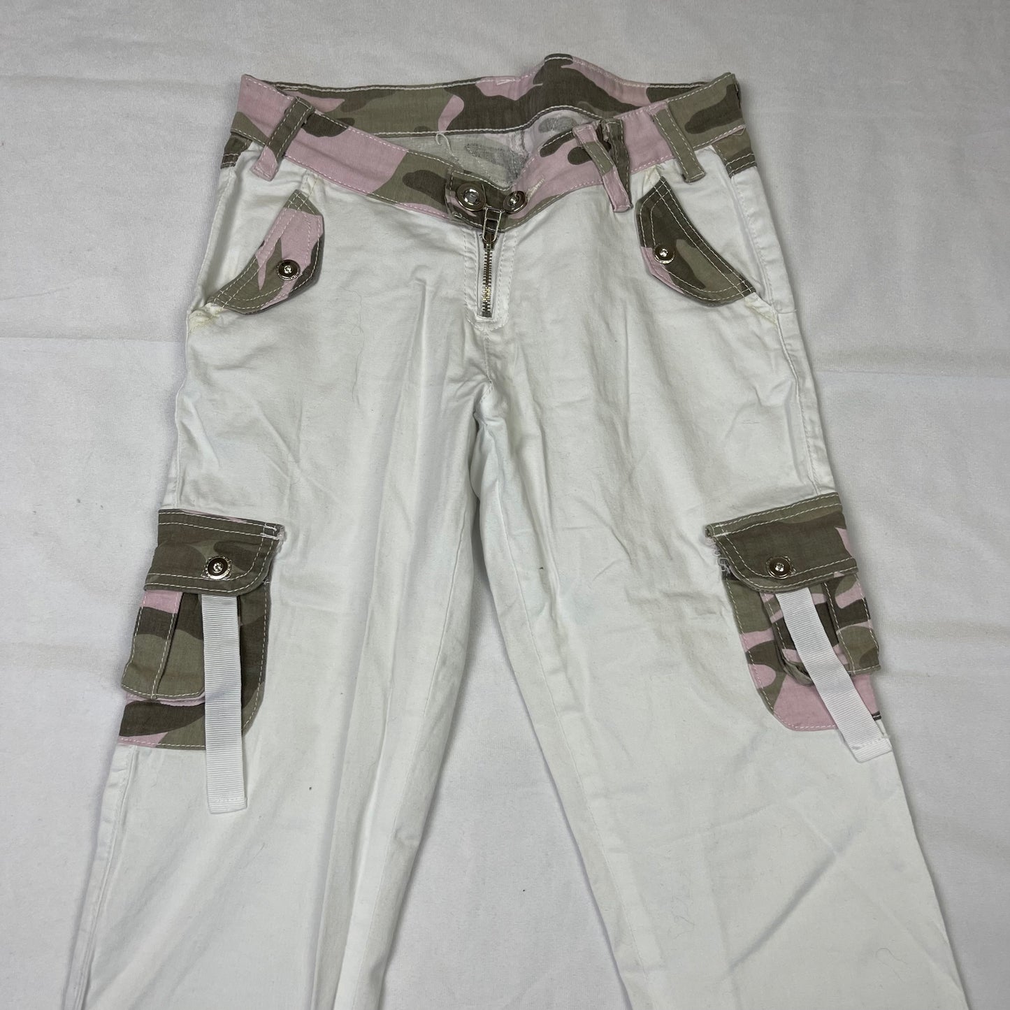 Grunge camo cargo pants (28”)