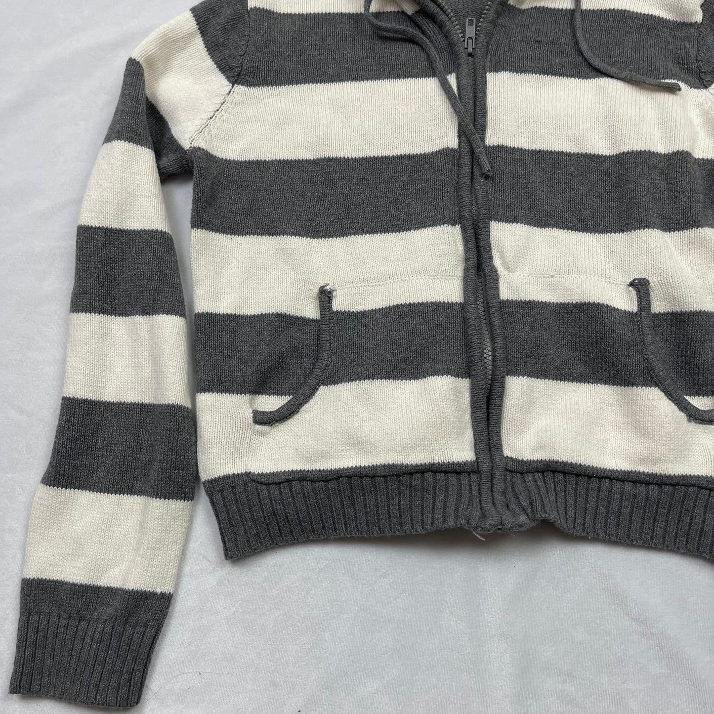 Y2K striped knit hoodie (M)