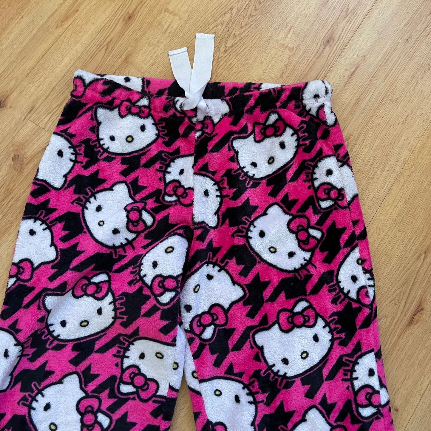 Y2K hello kitty pj pants (M)