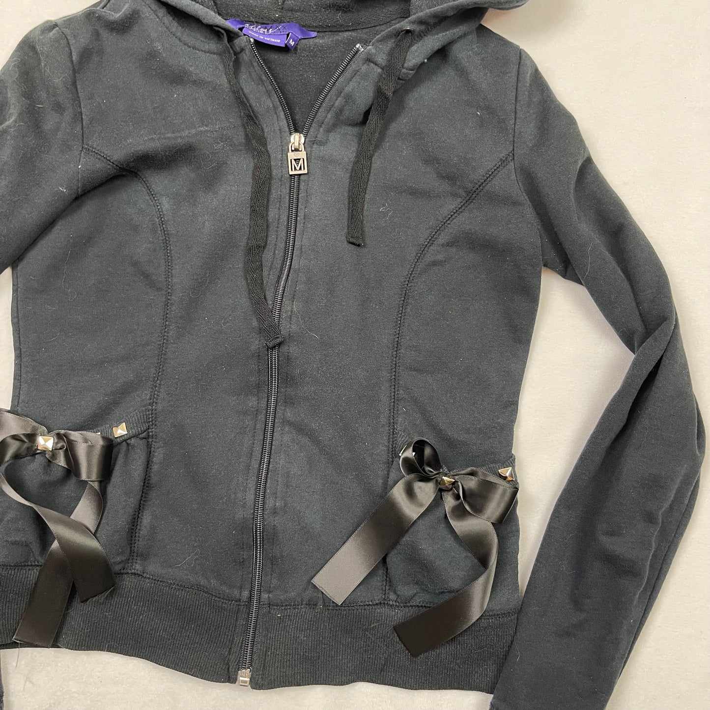 Emo bow and stud hoodie (M)