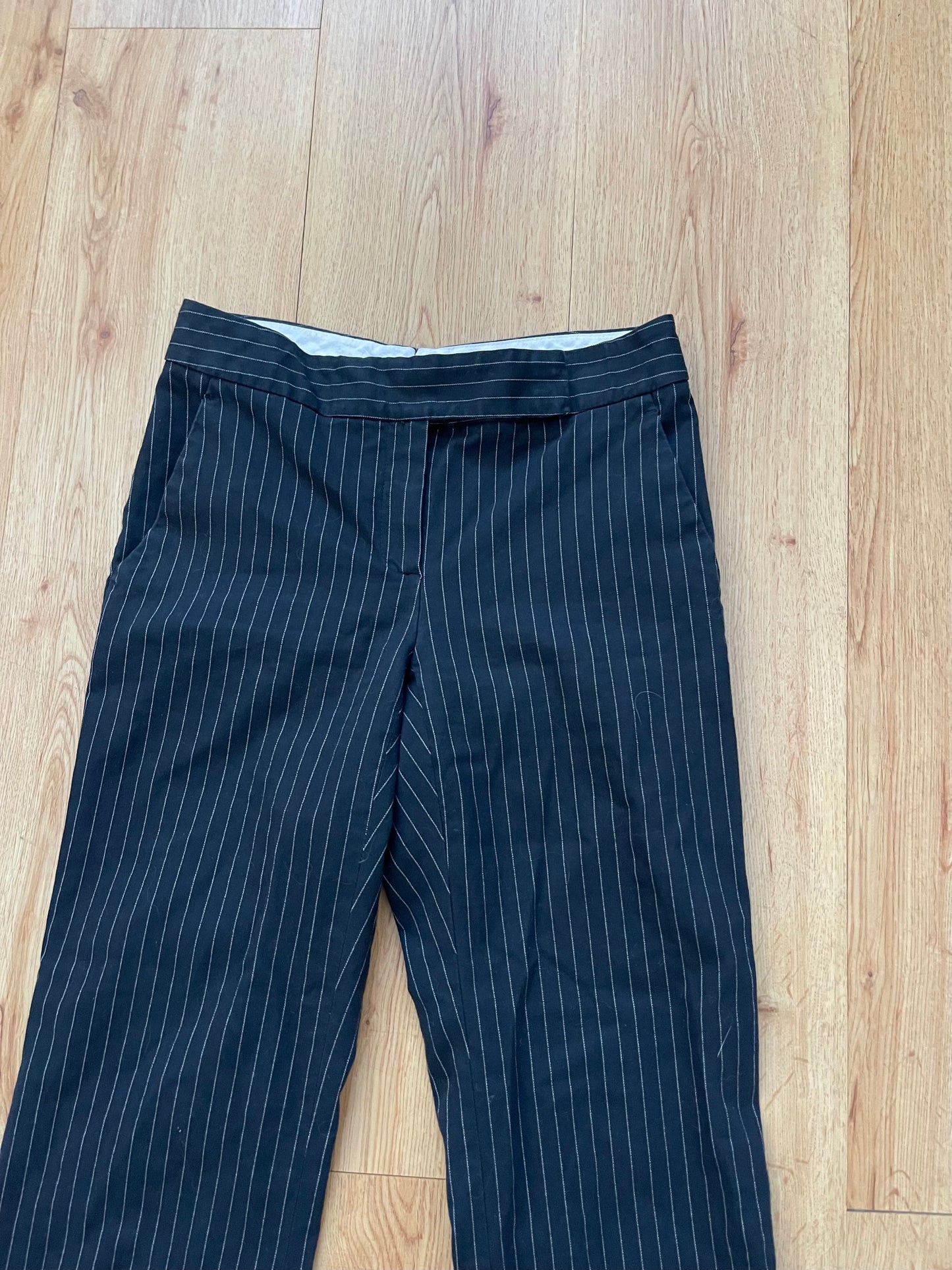 Y2k low rise pinstripe pants (25”)